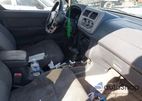 2001 Nissan Frontier Se-V6 from USA, damaged, VIN 1N6ED27Y61C379813